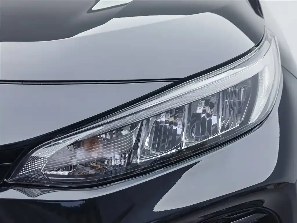 Toyota Wildlander — фото 10