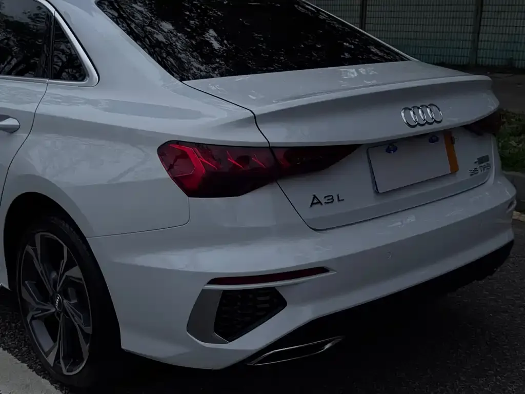 Audi A3 — фото 2