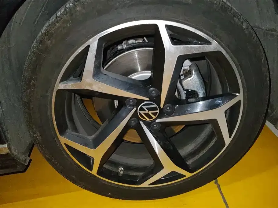 Volkswagen Magotan 2025 из CN, фото 10