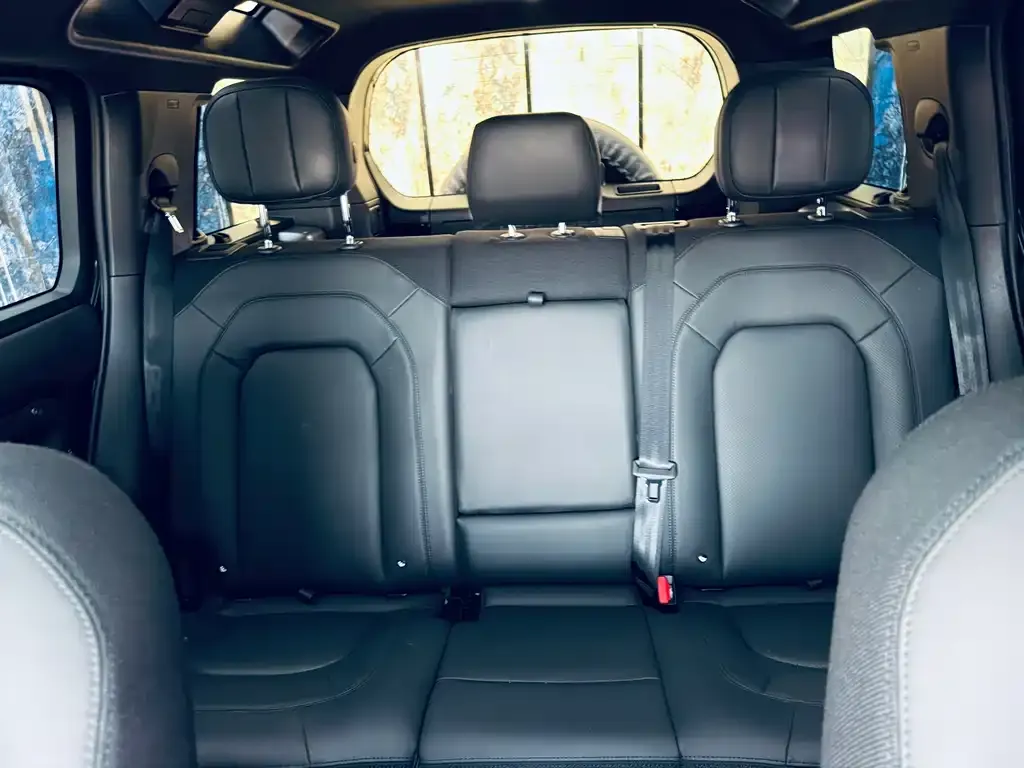 Land Rover Defender — фото 4