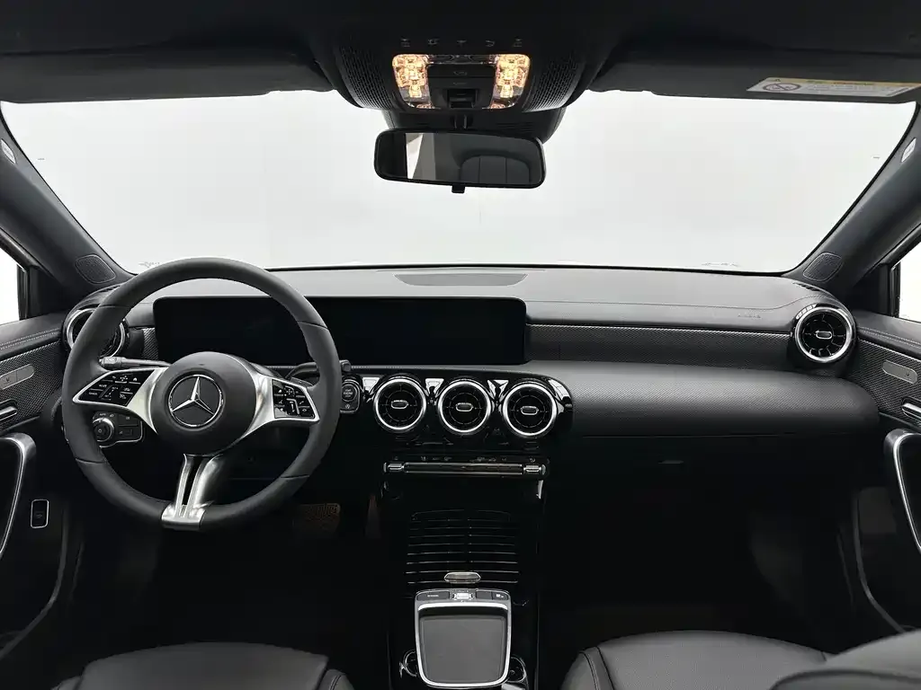 Mercedes-Benz A-Class — фото 10