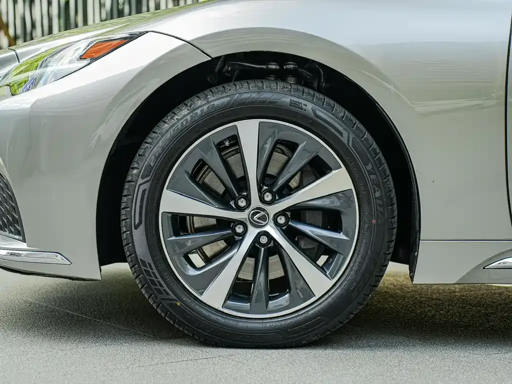 Lexus LS 2022 из CN, фото 5