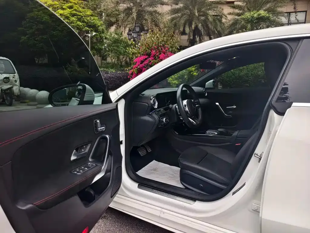 Mercedes-Benz CLA (Import) — фото 3