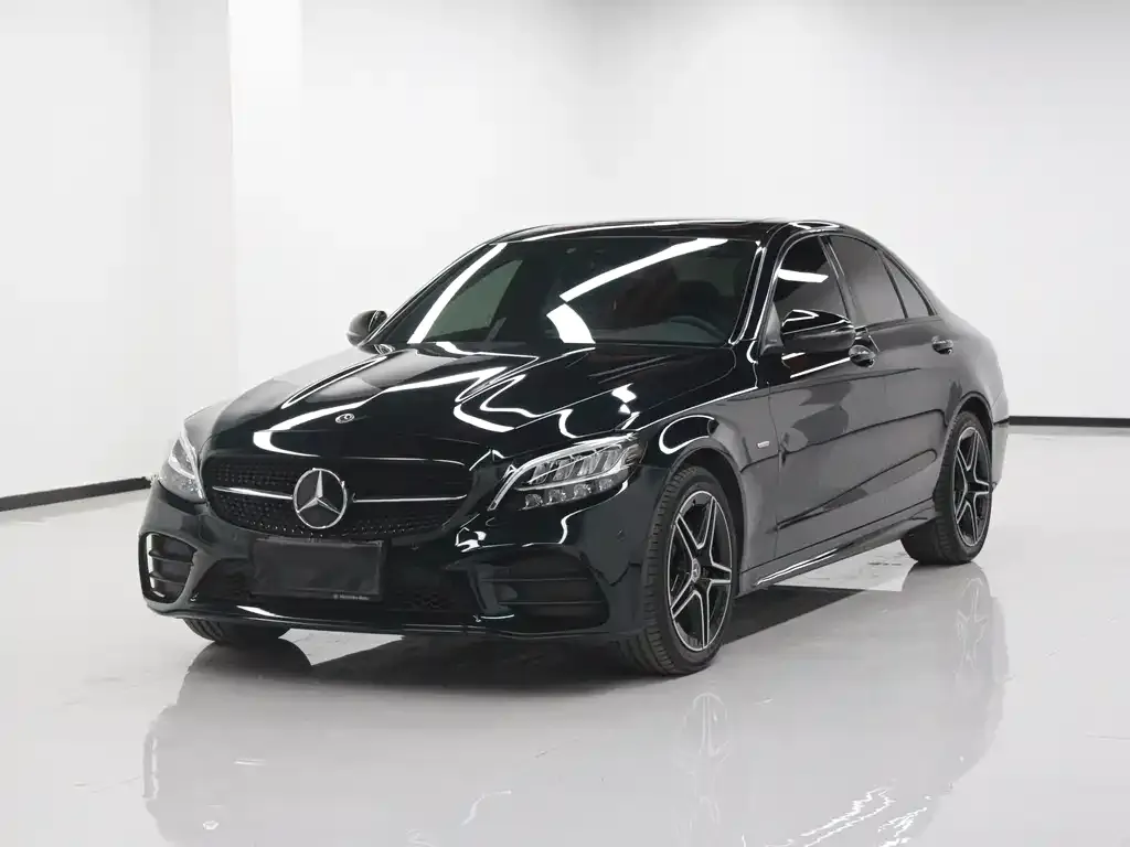 Mercedes-Benz C-Class — фото 1