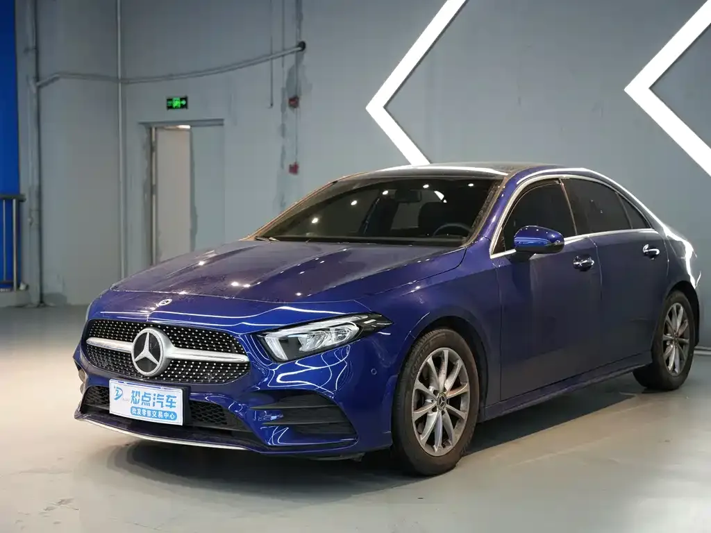 Mercedes-Benz A-Class — фото 1
