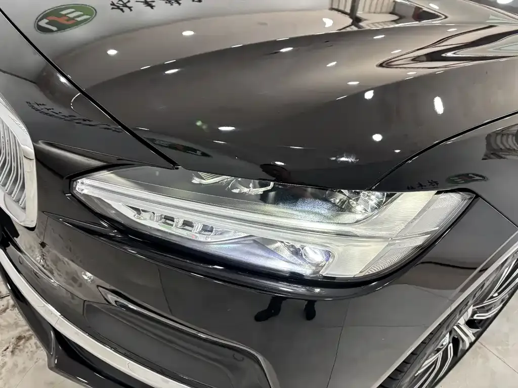 Volvo S90 2024 из CN, фото 3