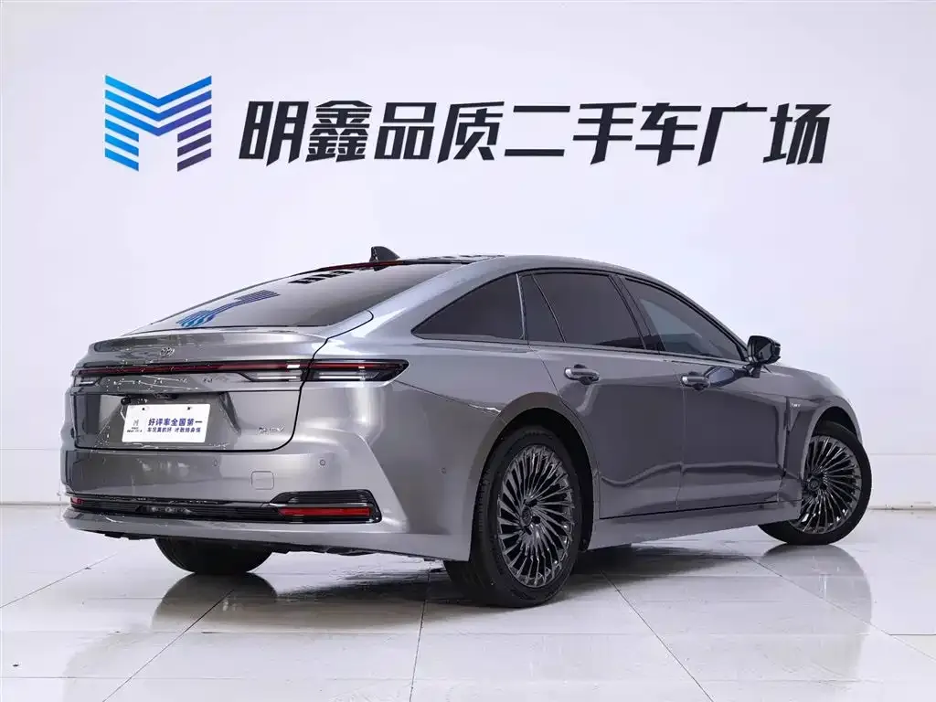 Toyota Crown (Import) 2025 из CN, фото 5