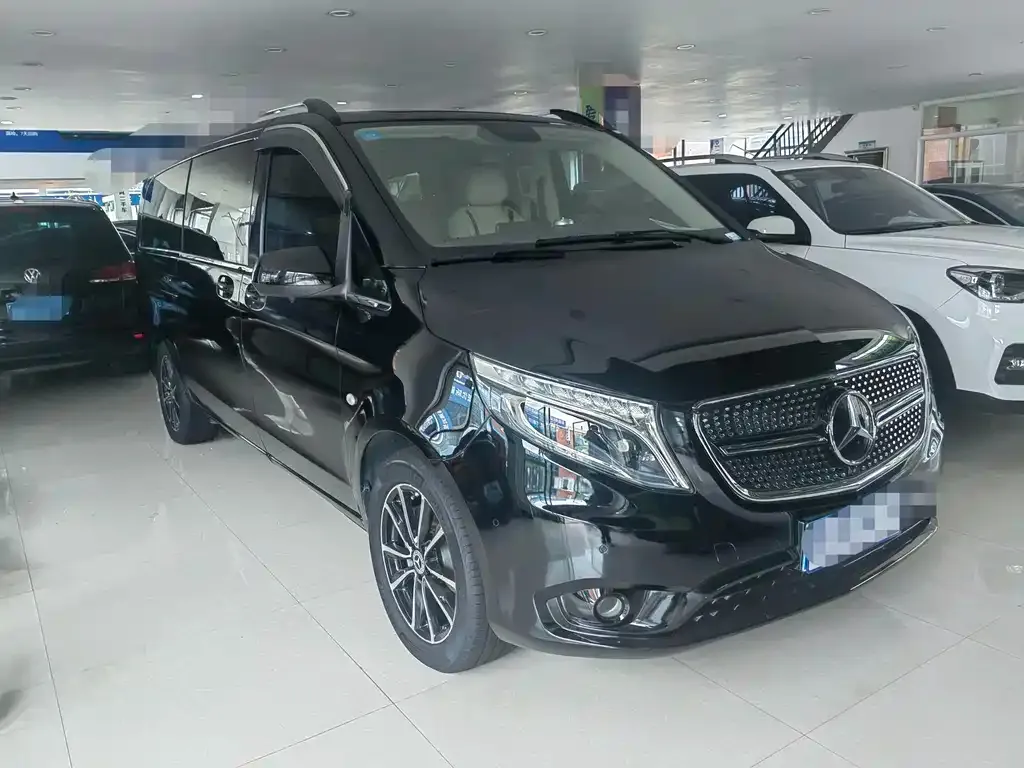 Mercedes-Benz Vito — фото 1