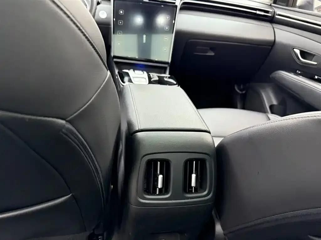 Hyundai Tucson — фото 2