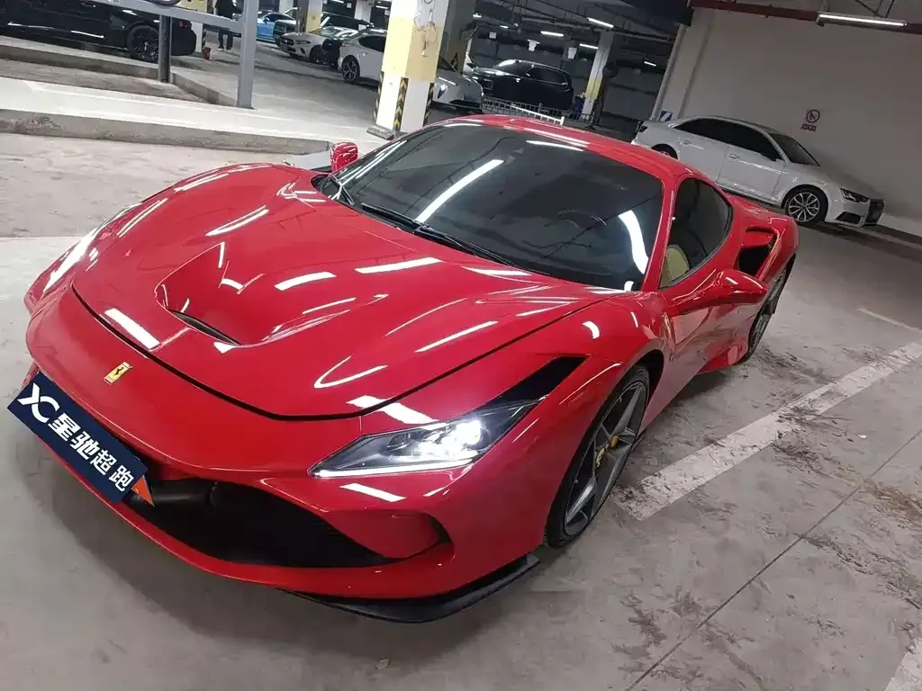Ferrari F8 — фото 1