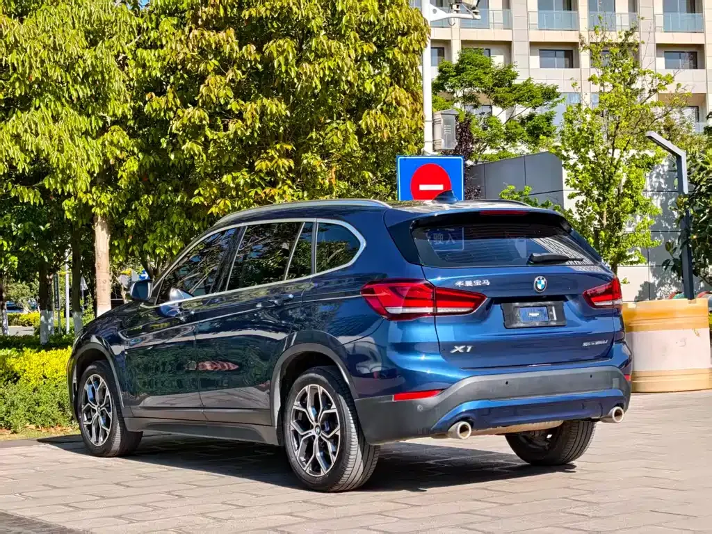 BMW X1 — фото 9
