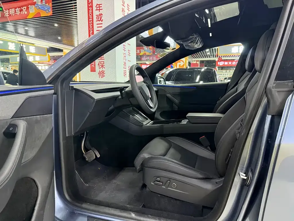 Tesla Model Y L 2026 из CN, фото 3