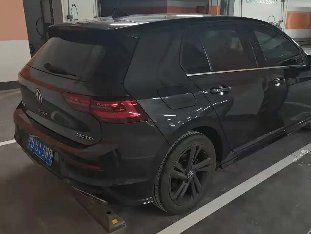 Volkswagen Golf 2023 из CN, фото 6