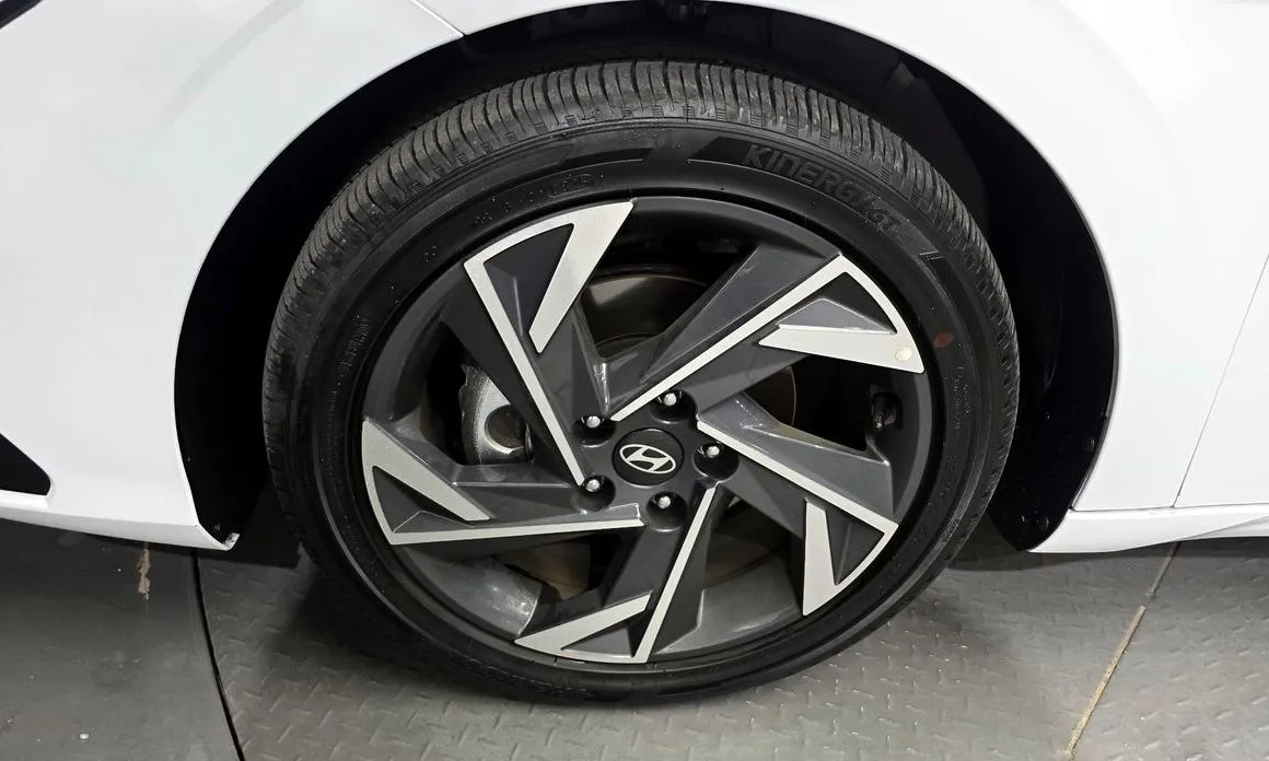Hyundai AVANTE — фото 2