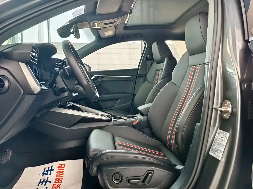 Audi A3 2024 из CN, фото 8