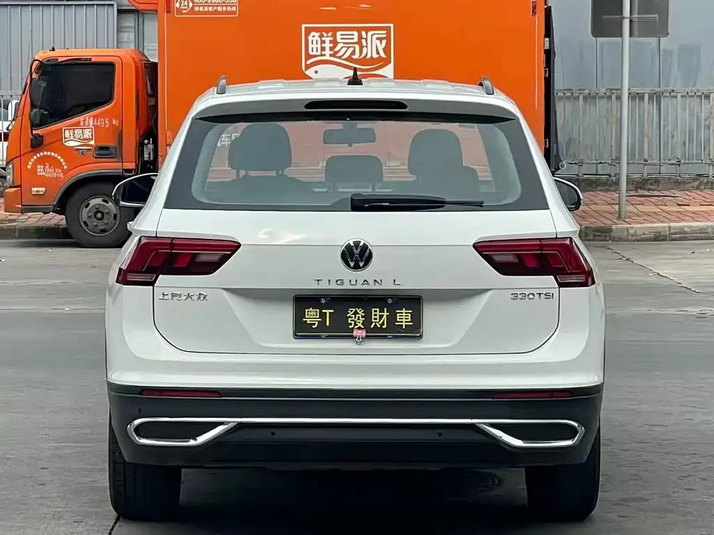 Volkswagen Tiguan L — фото 5