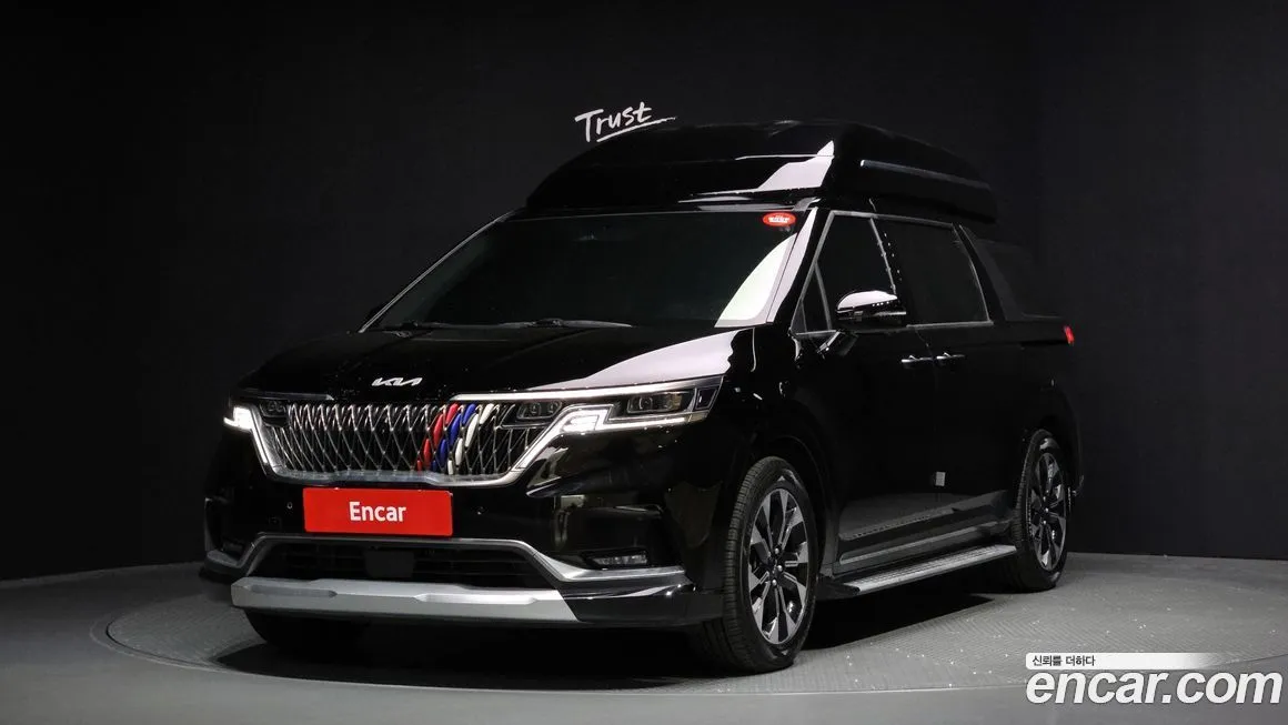 Kia Carnival — фото 1