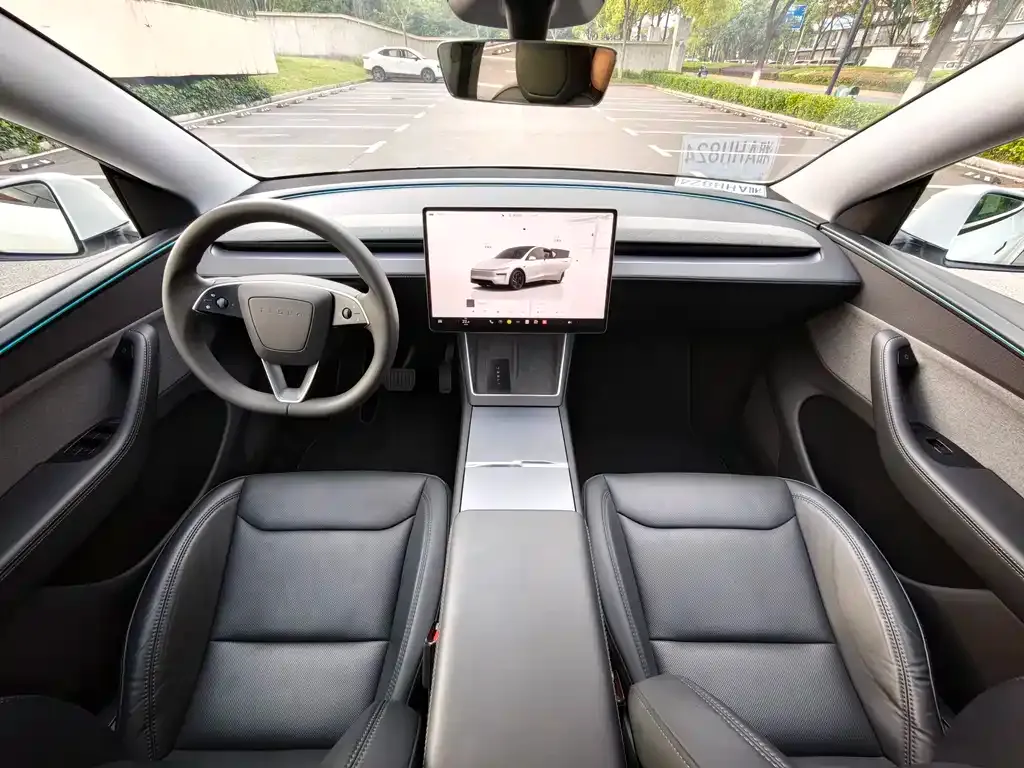 Tesla Model Y — фото 4
