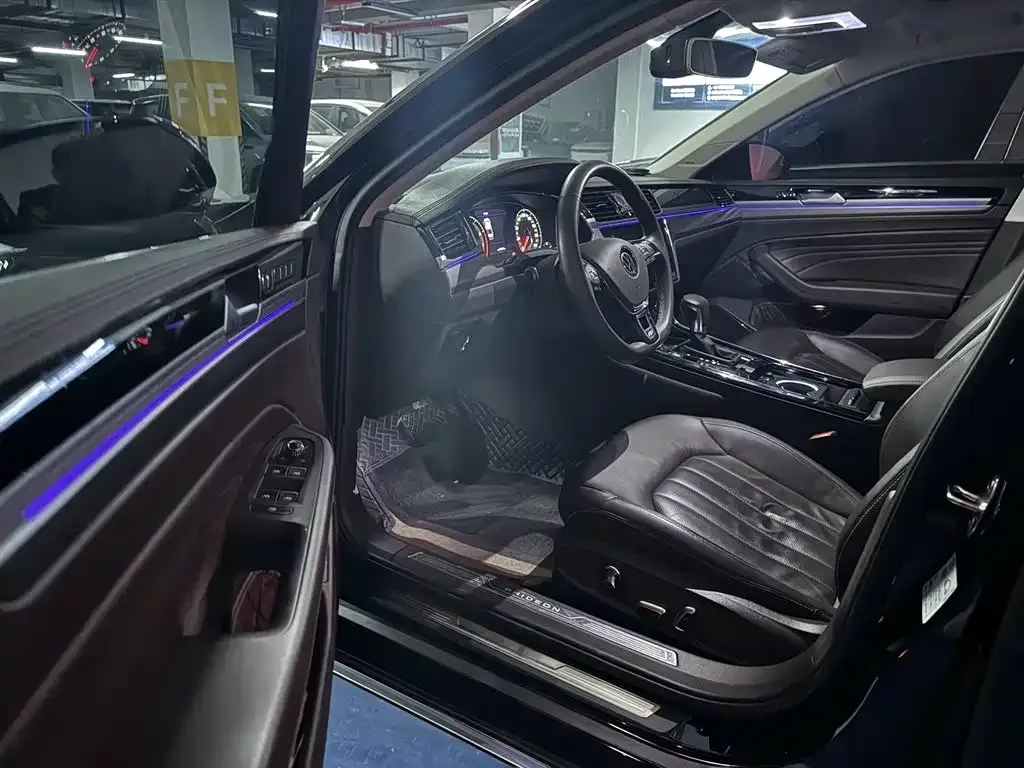 Volkswagen Phideon 2021 из CN, фото 8