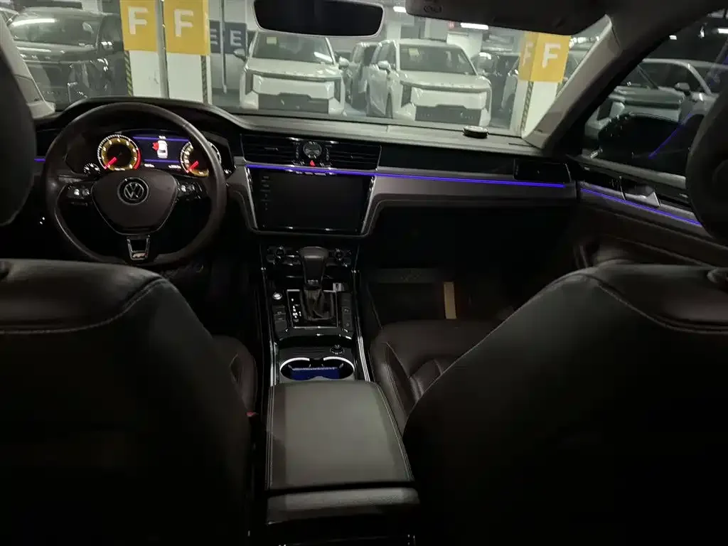 Volkswagen Phideon 2021 из CN, фото 3