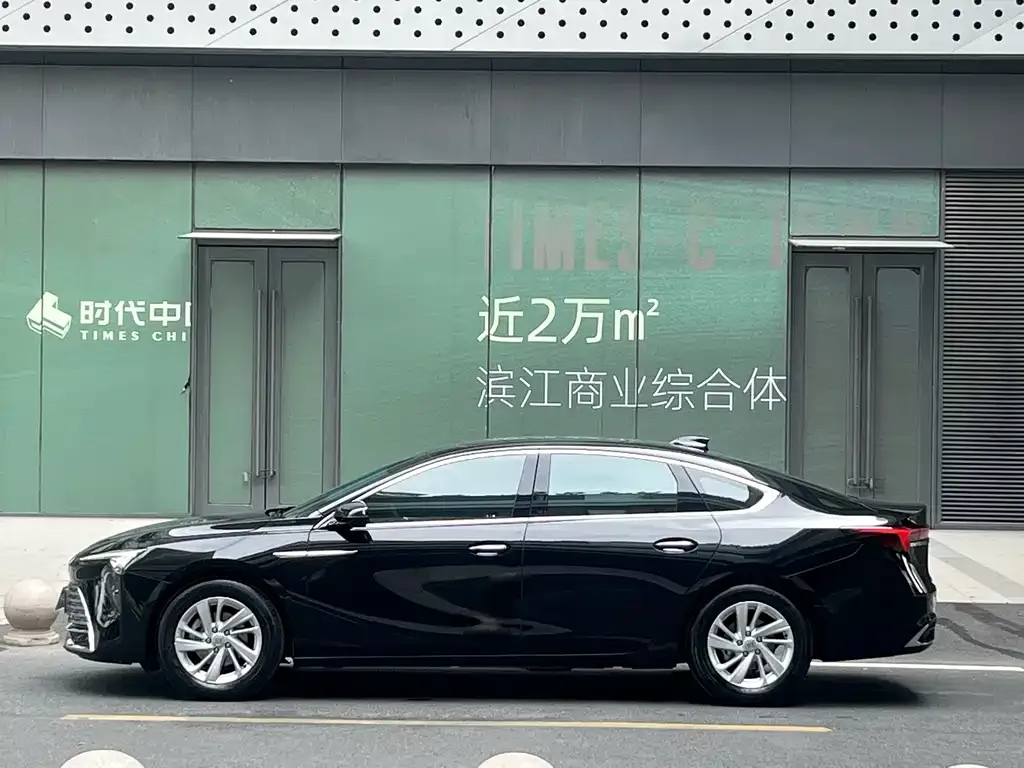 Buick LaCrosse 2023 из CN, фото 2
