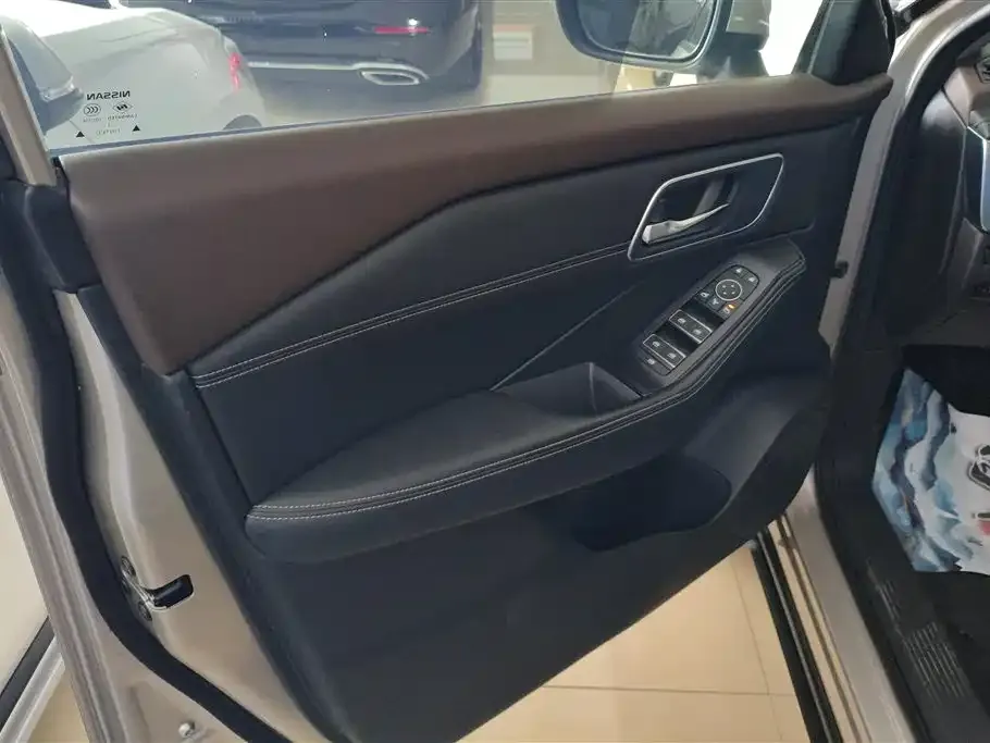 Nissan X-Trail — фото 3