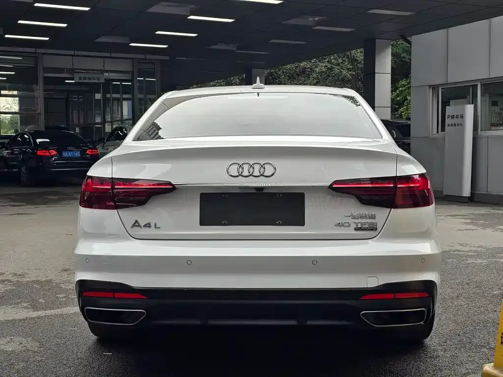 Audi A4L — фото 4