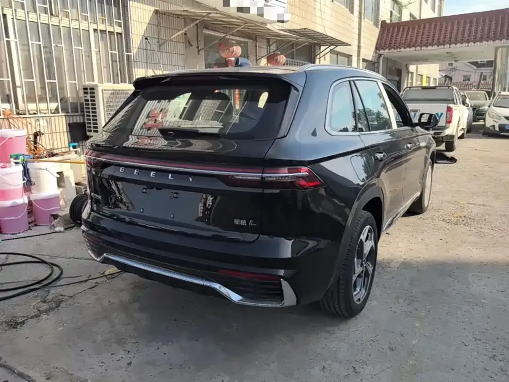 Geely Xingyue L — фото 10