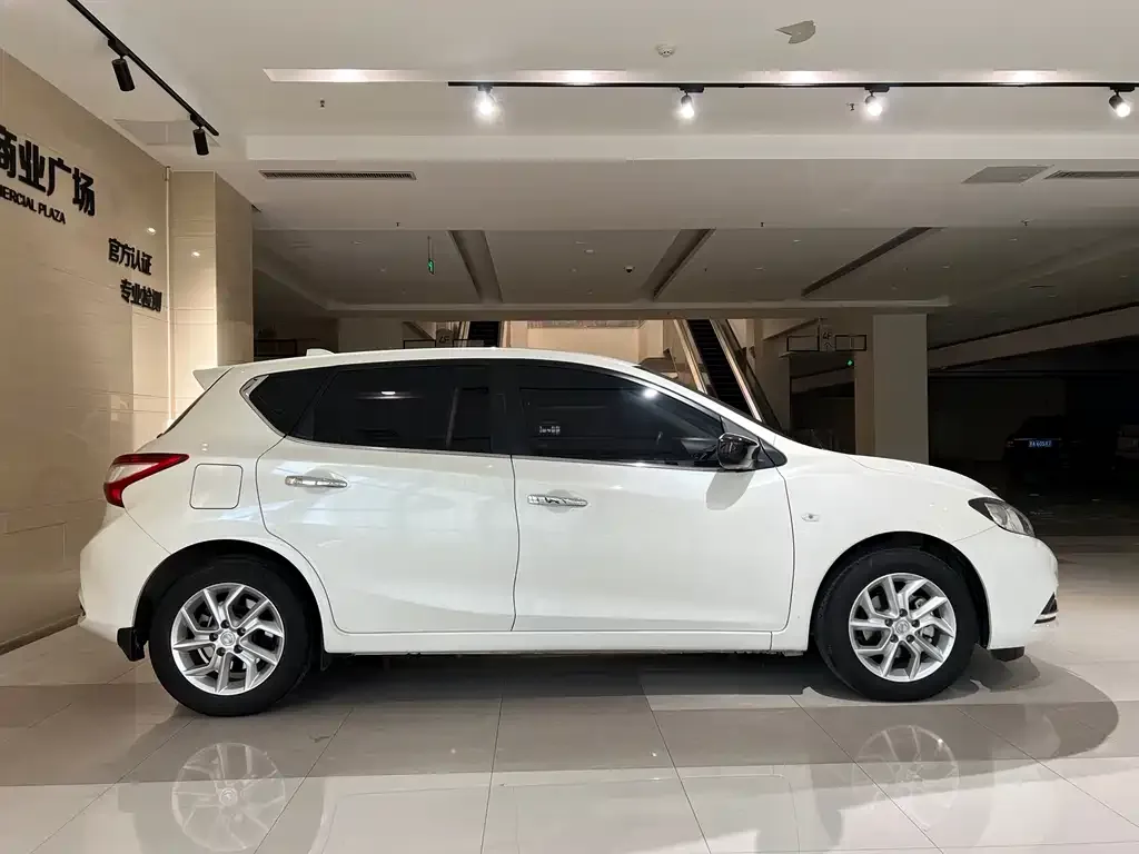 Nissan Tiida 2024 из CN, фото 4