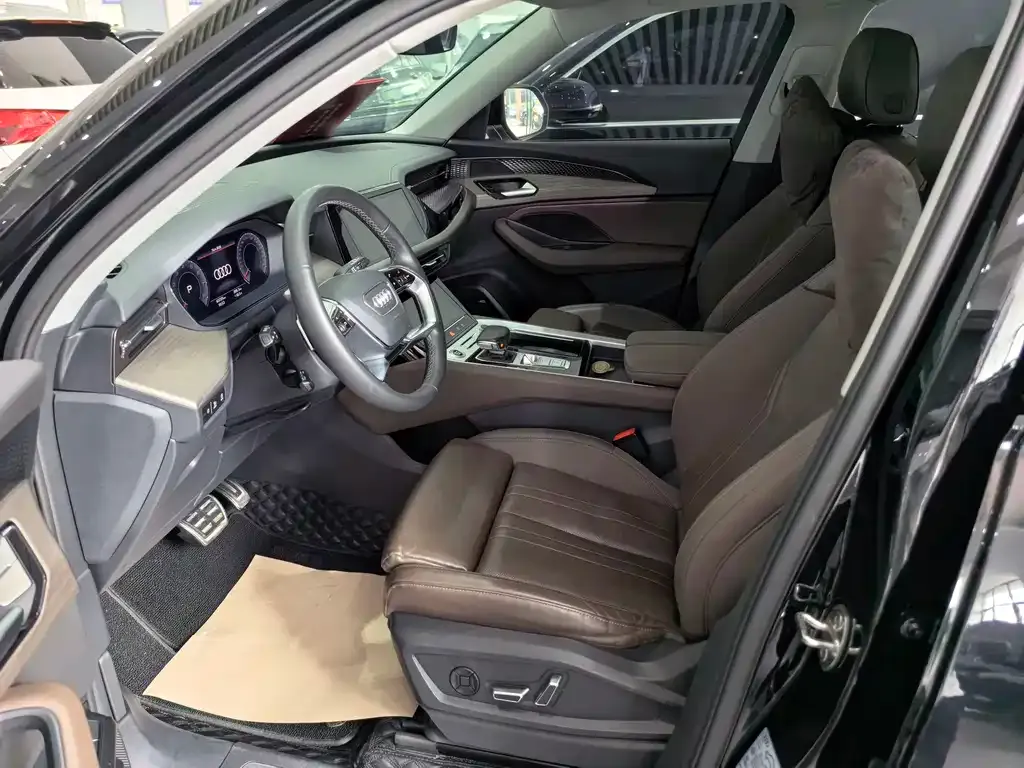 Audi Q6 2024 из CN, фото 7