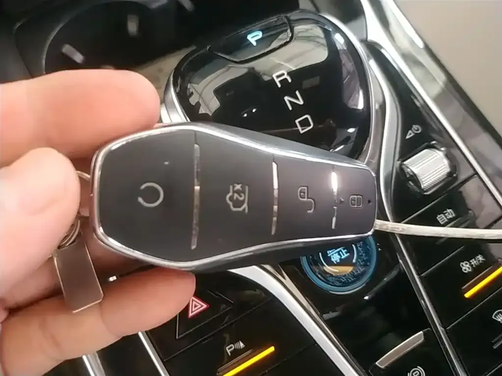 BYD Qin PLUS 2023 из CN, фото 4