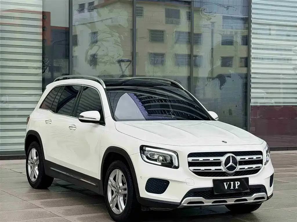 Mercedes-Benz GLB — фото 6