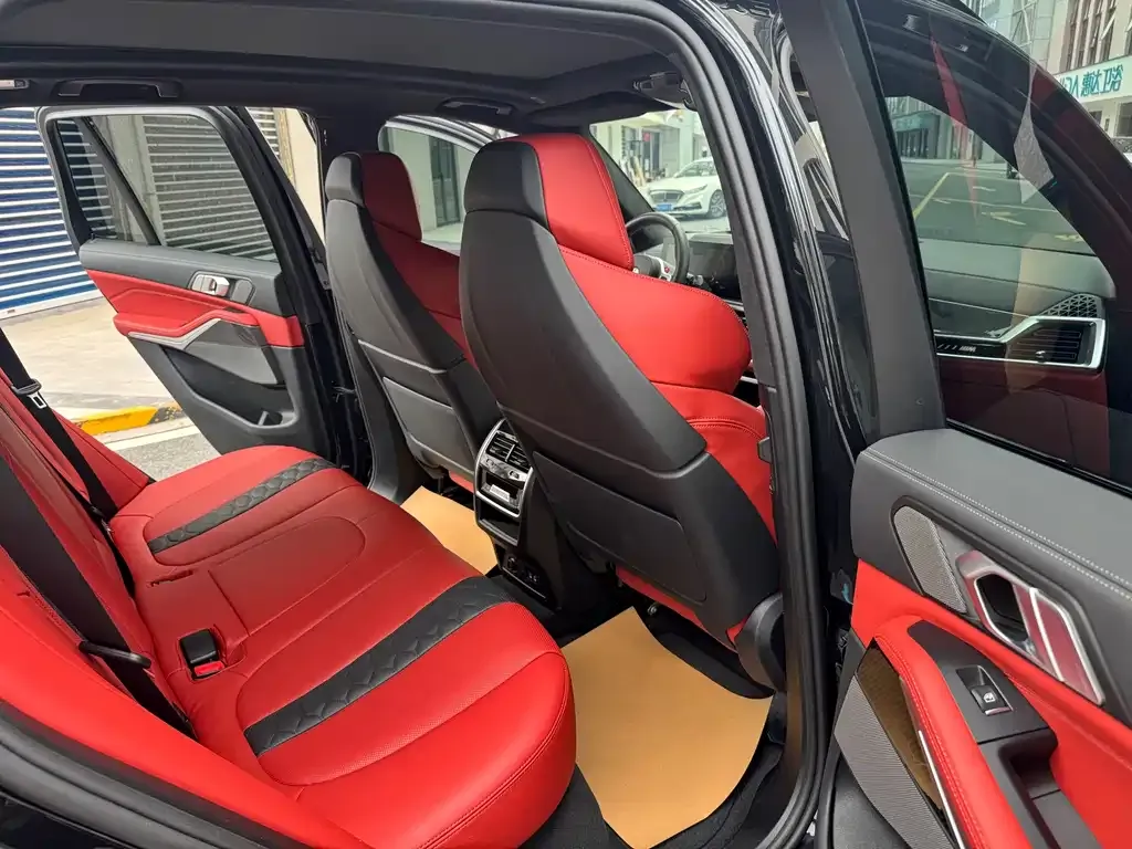 BMW X5 M 2024 из CN, фото 6