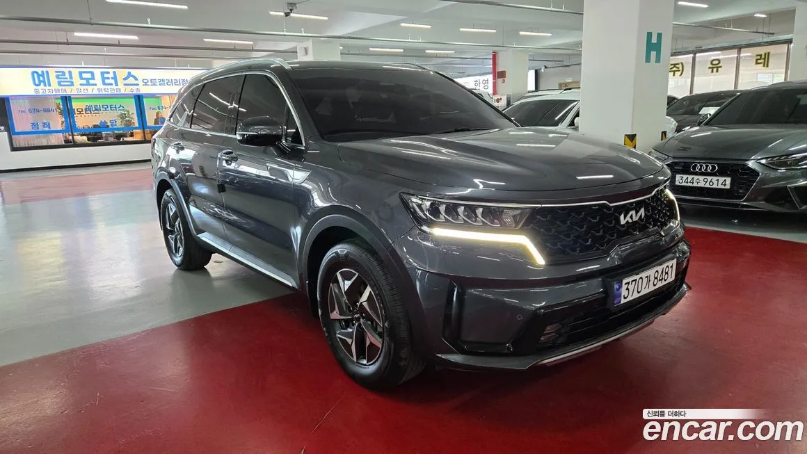 Kia Sorento — фото 7