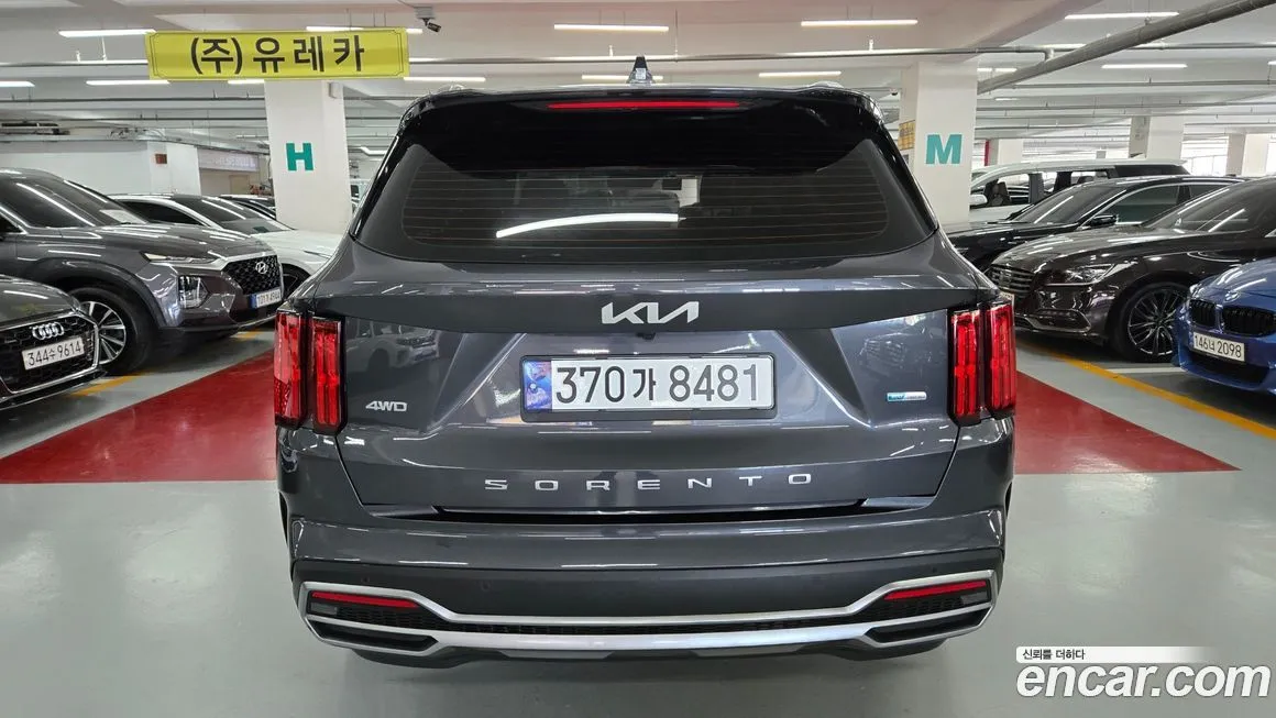 Kia Sorento — фото 8