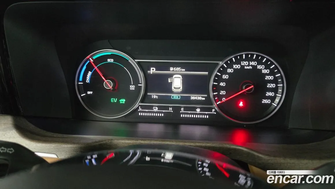 Kia Sorento — фото 9