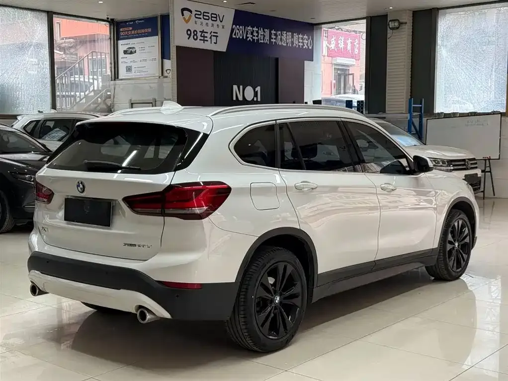 BMW X1 2021 из CN, фото 6