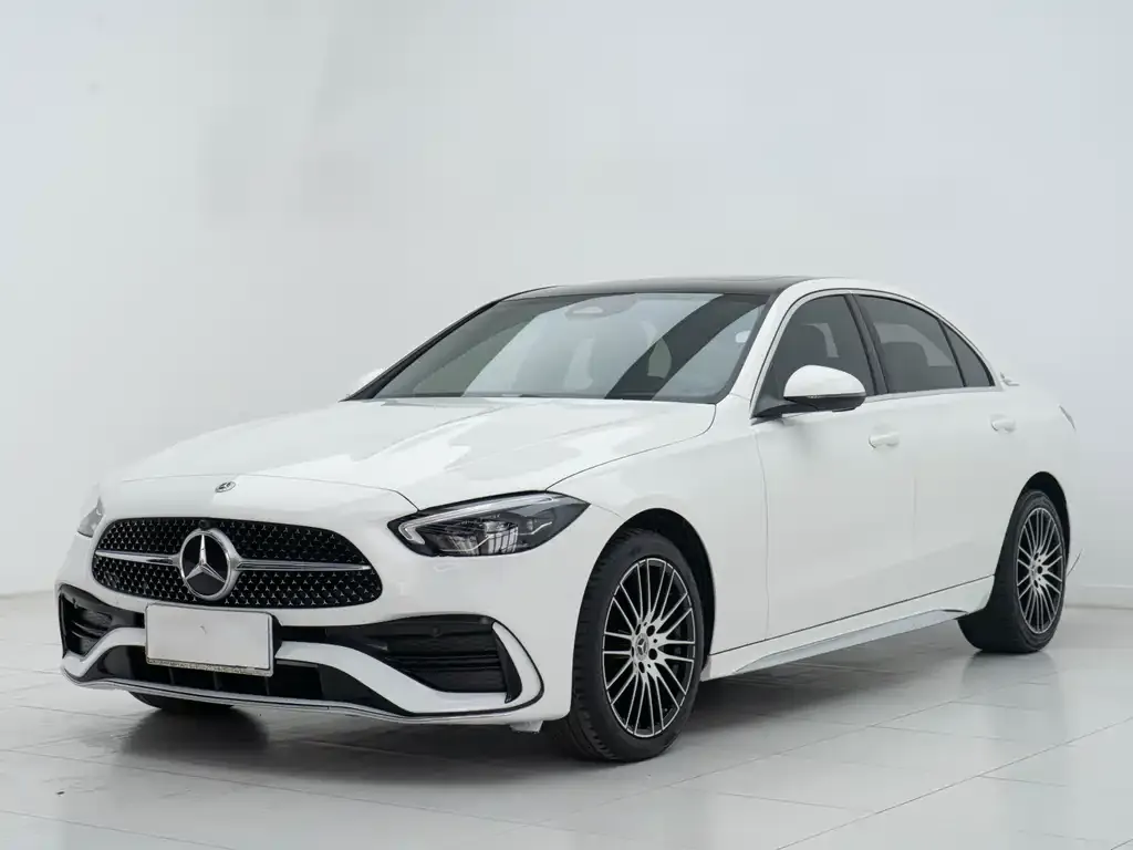 Mercedes-Benz C-Class — фото 1