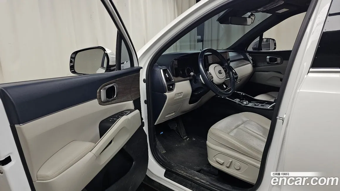 Kia Sorento — фото 6