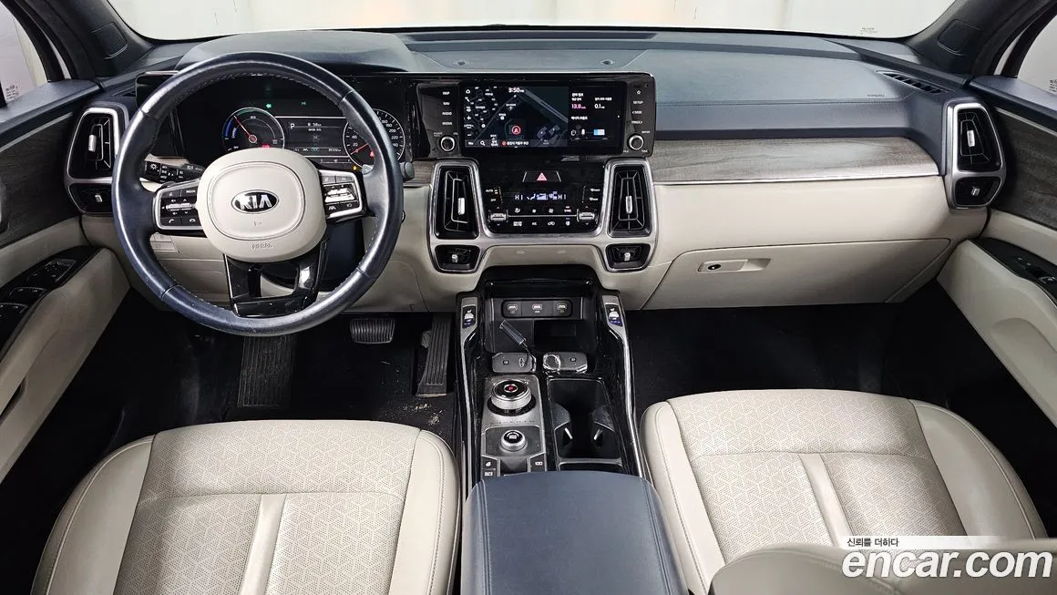 Kia Sorento — фото 7