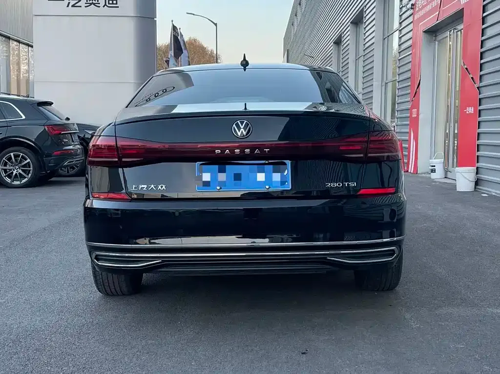 Volkswagen Passat — фото 6