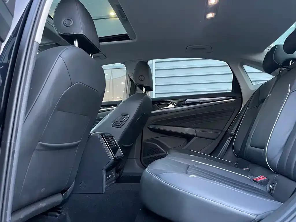 Volkswagen Passat — фото 3