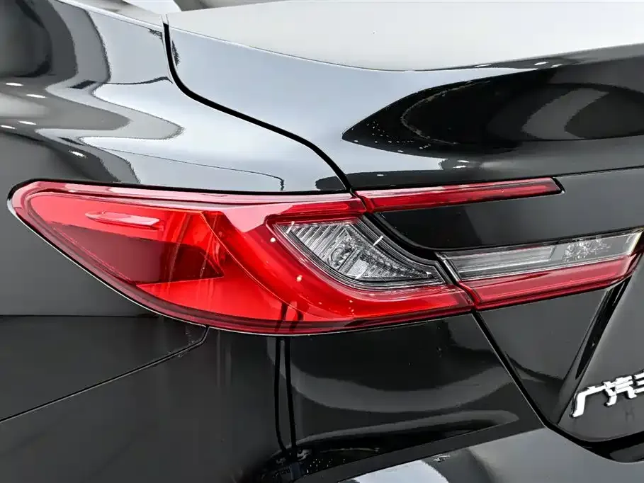 Toyota Camry 2024 из CN, фото 9