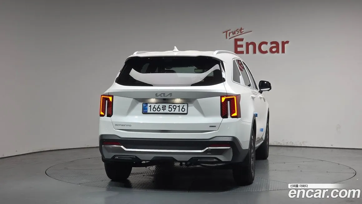 Kia Sorento — фото 4