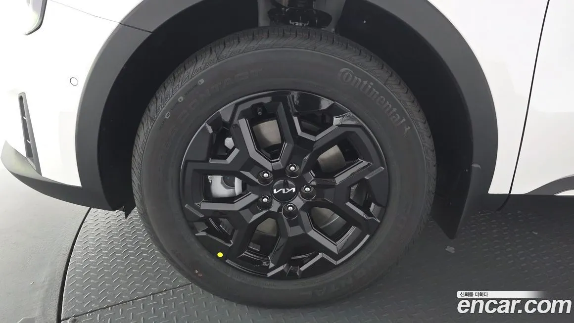 Kia Sorento — фото 10
