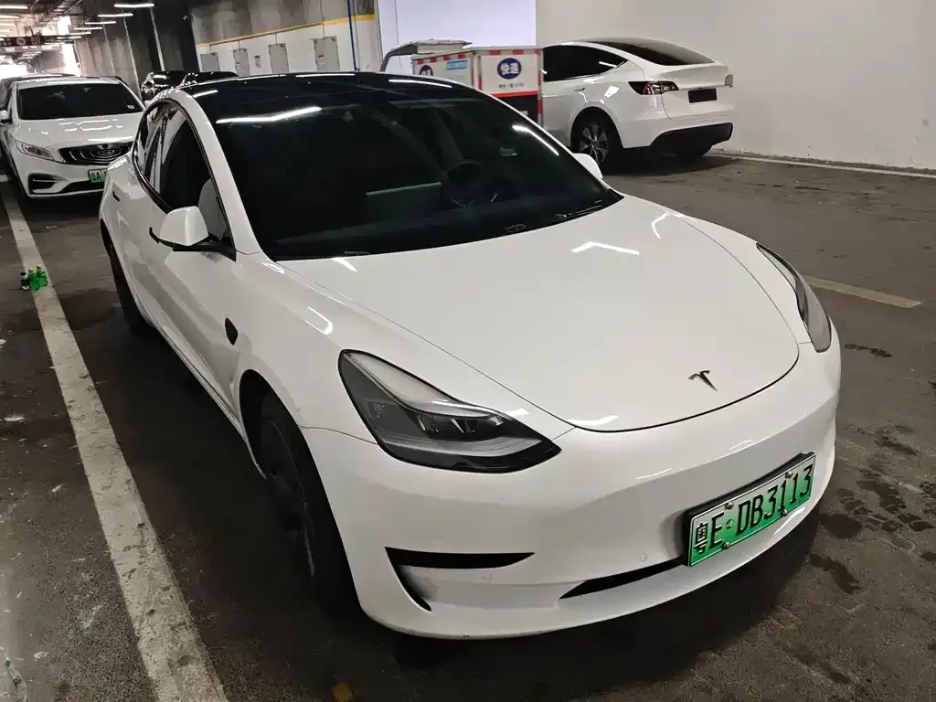 Tesla Model 3 — фото 7