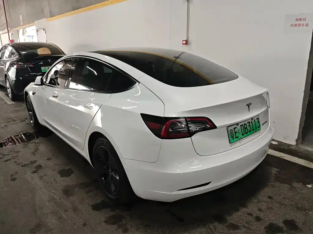 Tesla Model 3 — фото 6