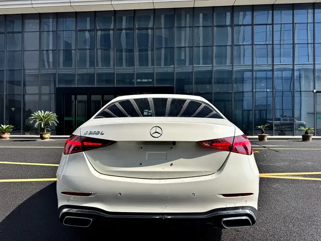 Mercedes-Benz C-Class — фото 6