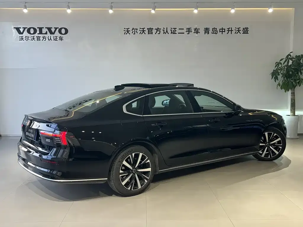 Volvo S90 — фото 10