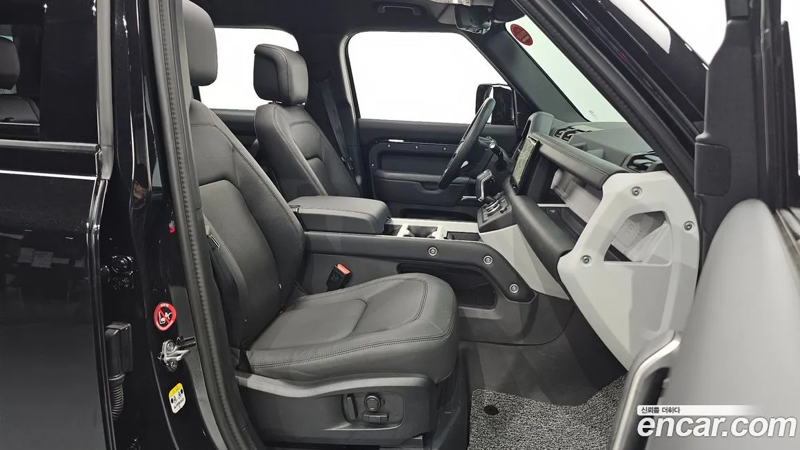 Land Rover Defender — фото 10